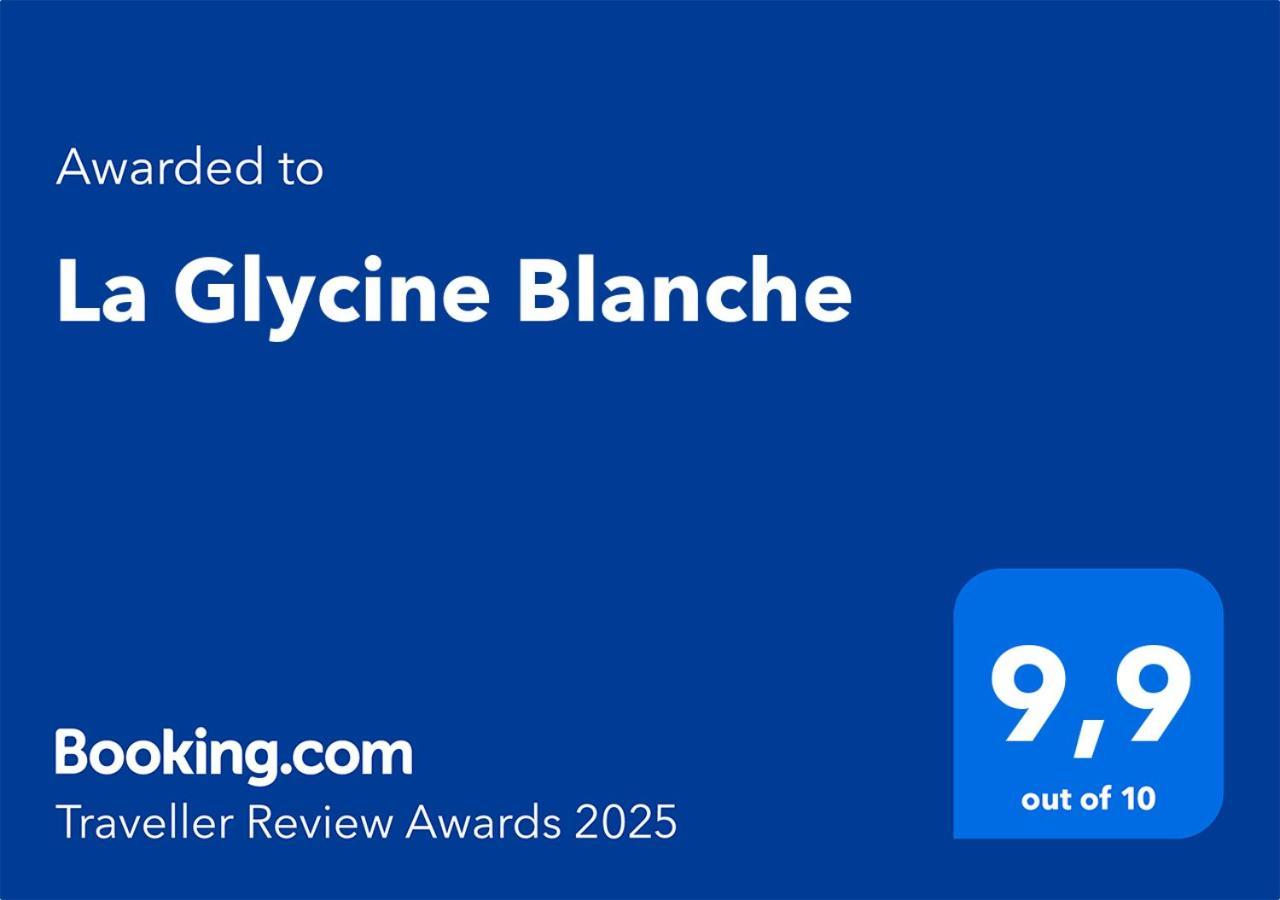 Hotel La Glycine Blanche Pomas Esterno foto